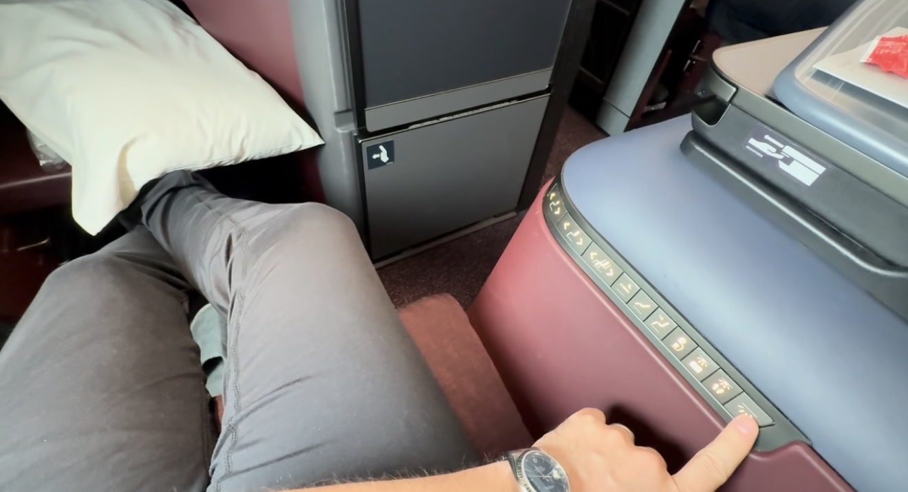 Legroom and seat control panel in JAL A350-1000 business class